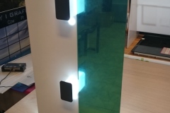 Ekspozytor-na-sluchawki-Bang-Olufsen-4