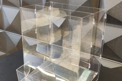 Ekspozytor-display-grawitacyjny-podajnik-plexi-pet-1