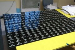 Ciecie-i-grawerowanie-laserowe-plexi-3