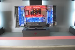 LG-Mlawa-Showroom-telewizor-obudowa-podswietlana-z-plexi-1