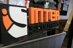 Tablica-logo-litery-3D-plexi-styridur-02