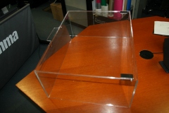 Kuferek-skrzynia-pojemnik-z-plexi-01