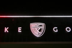 Prezenter-grawerowany-podswietlany-z-plexi-logo-podswietlane-12