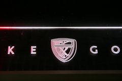 Prezenter-grawerowany-podswietlany-z-plexi-logo-podswietlane-12_wynik