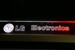 Prezenter-grawerowany-podswietlany-z-plexi-logo-podswietlane-17_wynik