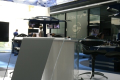 Stol-z-plexi-akrylu-tvn24-meble-z-pleksi-06