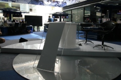 Stol-z-plexi-akrylu-tvn24-meble-z-pleksi