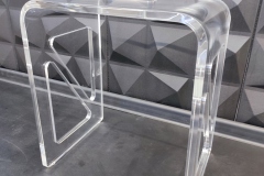 Taboret-z-plexi-Sommerfugl-01