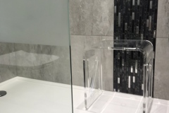 Taboret-z-plexi-Sommerfugl-08
