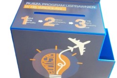 Urna-z-plexi-na-ankiety-Careerexpo-02