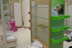 Drogeria-natura-polka-z-plexi-regal-sklepowy